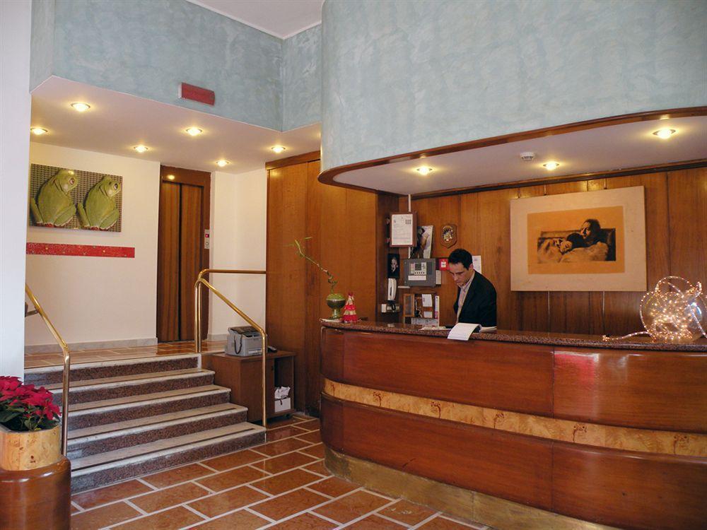 Hotel Virgilio Milán Exterior foto